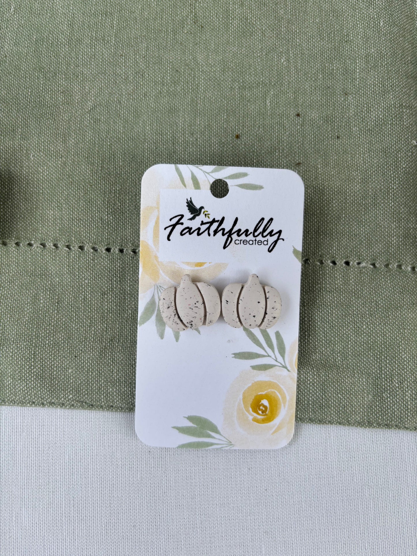 EARRINGS: LUSCIOUS LINEN PUMPKINS