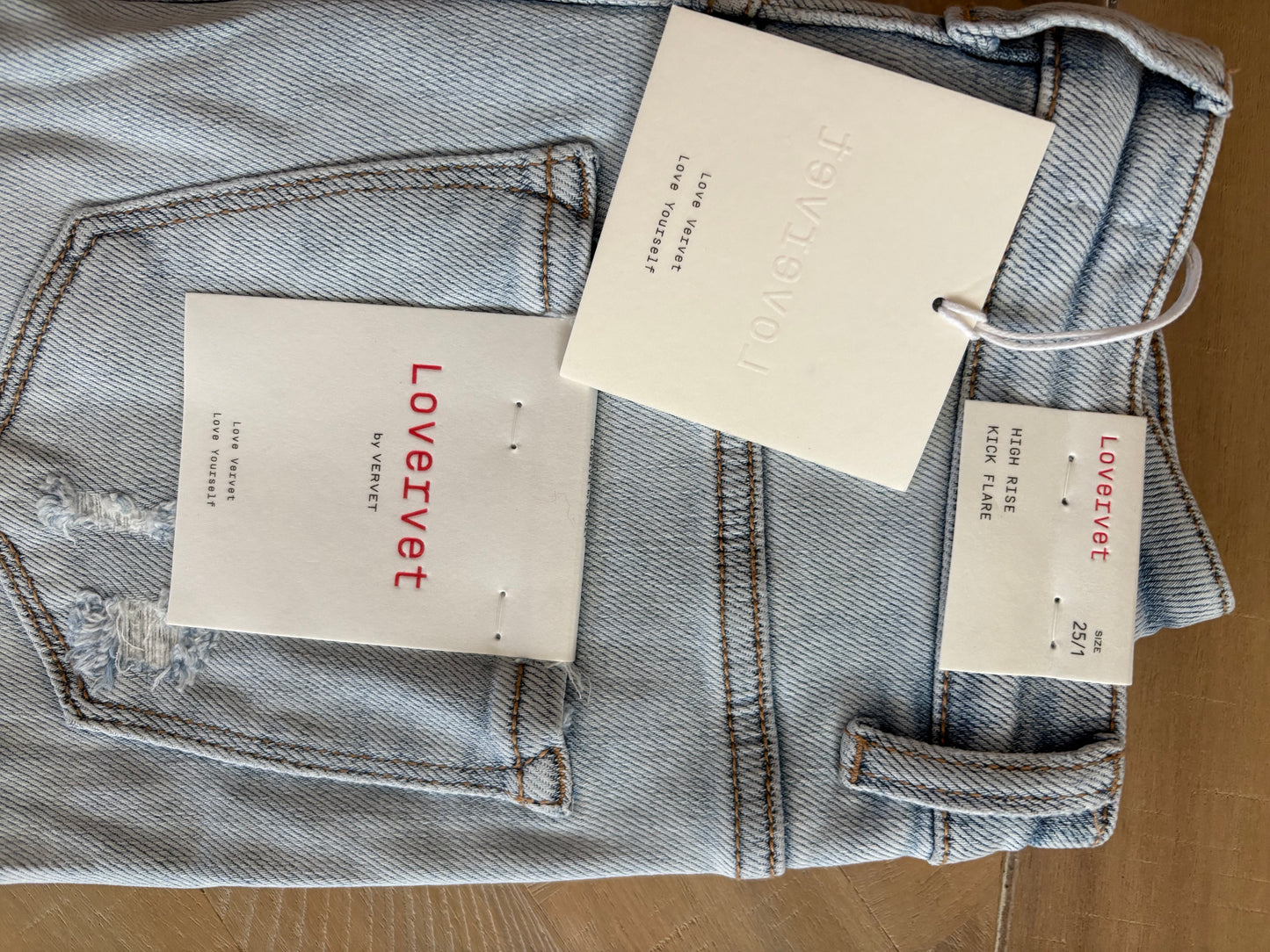 LOVERVET- HIGH RISE KICK FLARE JEANS