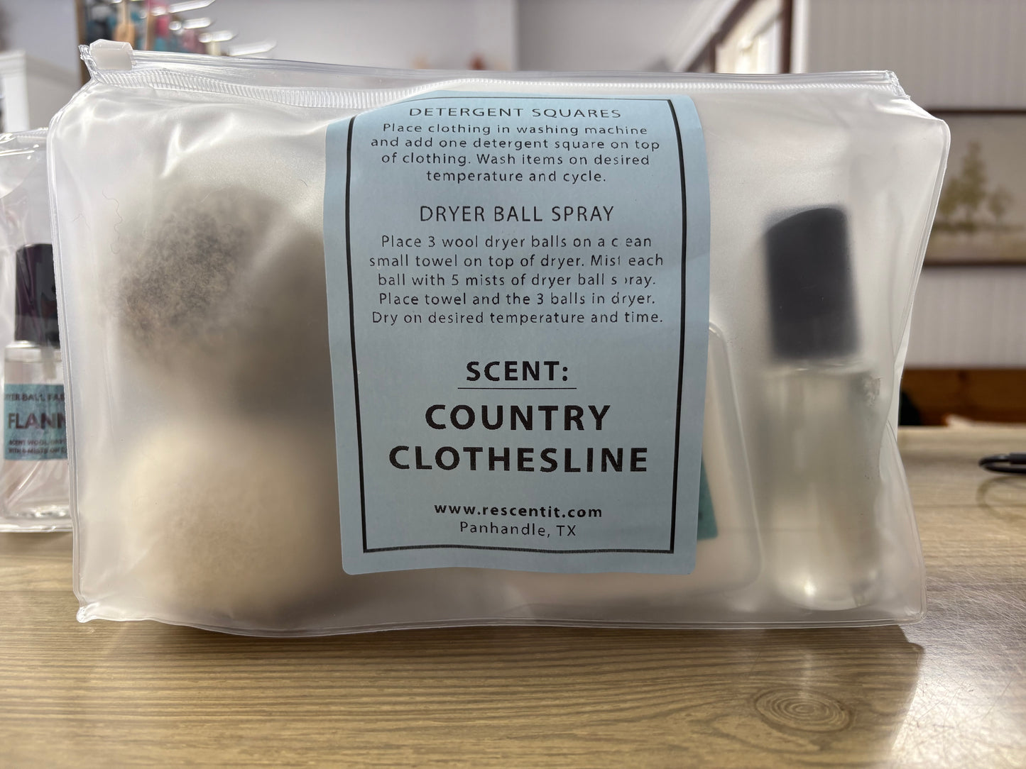 LAUNDRY ESSENTIALS: COUNTRY CLOTHESLINE