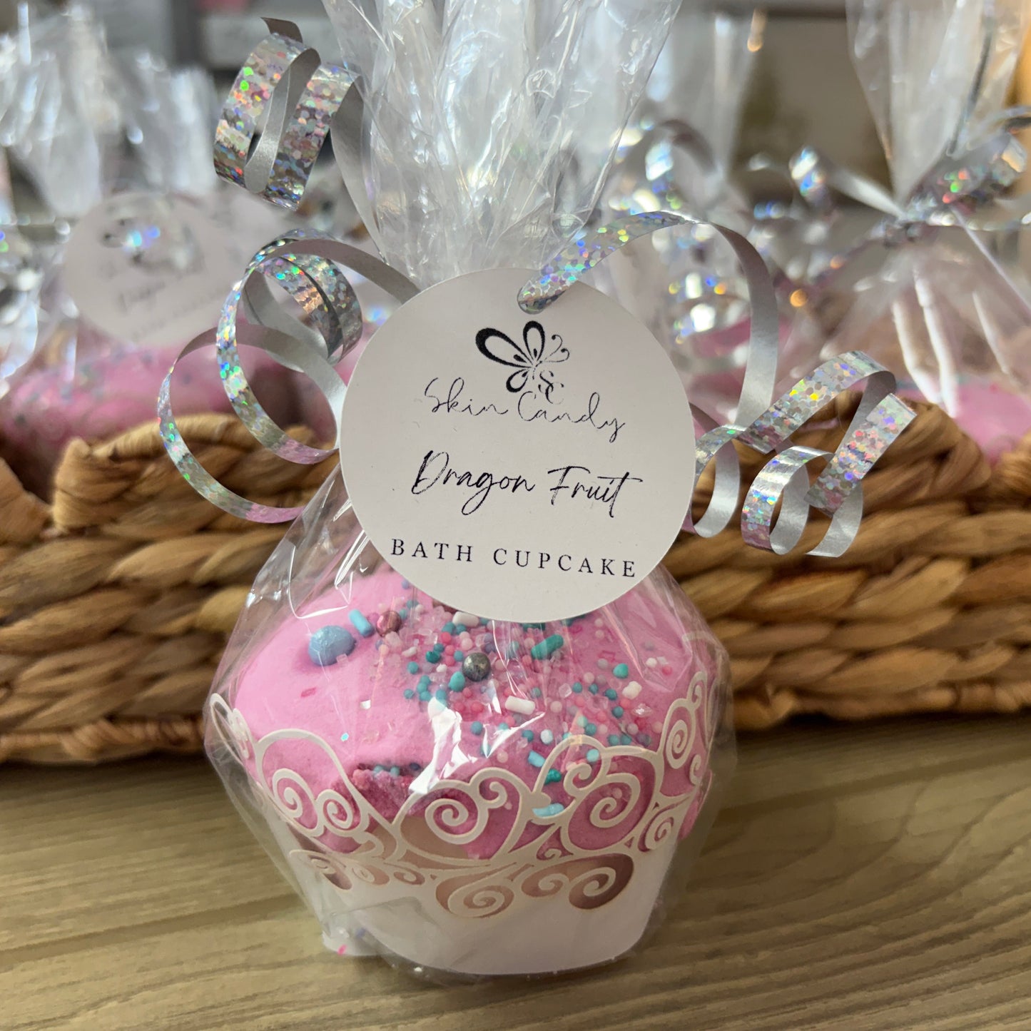 DRAGON FRUIT BATH CUPCAKE