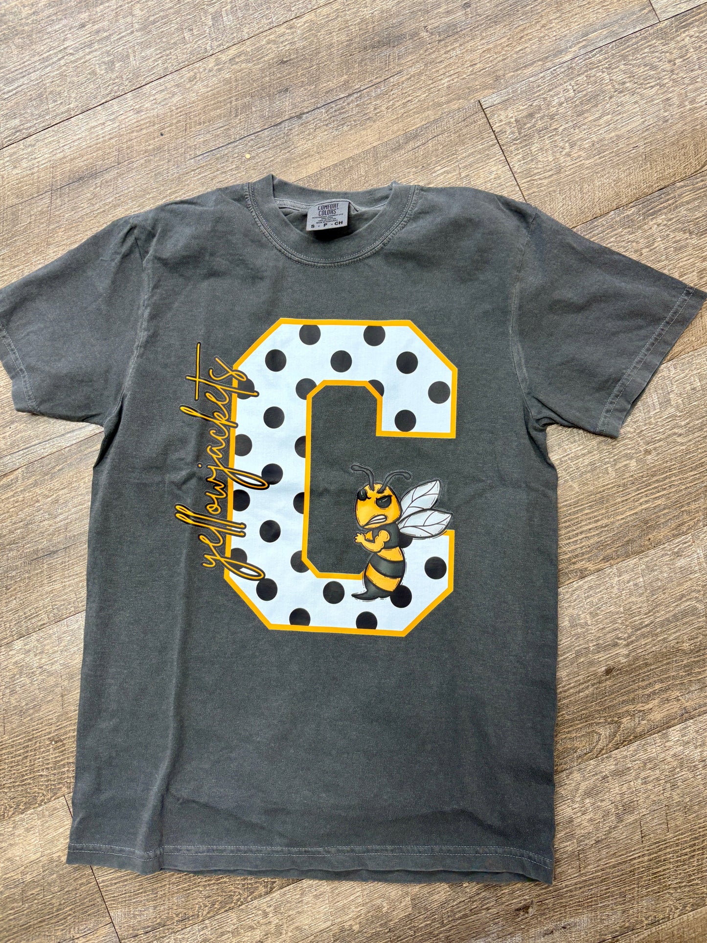 YELLOWJACKET TEE