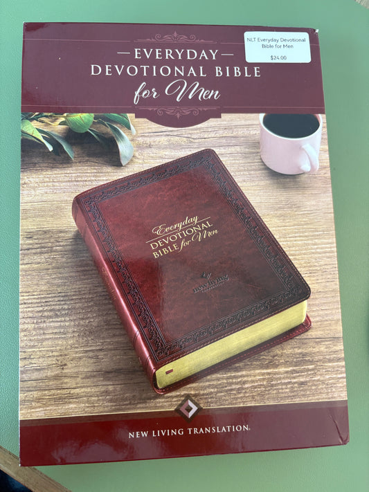 EVERYDAY DEVOTIONAL BIBLE FOR MEN NEW LIVING TRASLATION