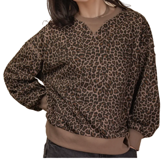 LEOPARD KNIT TOP