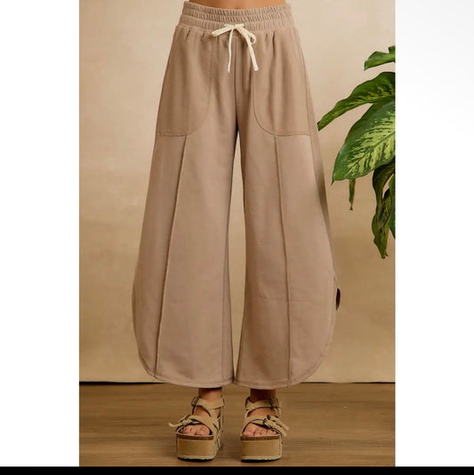 TULIP HEM FRENCH TERRY PANT
