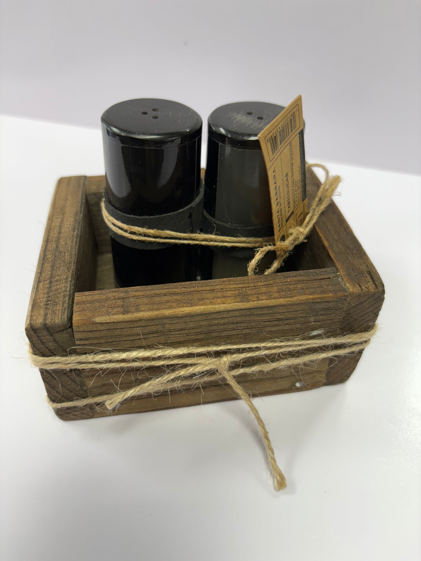 WOOD SALT & PEPPER SHAKER HOLDER