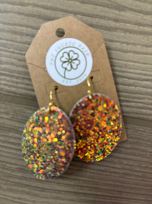EARRINGS:LEATHER SHIMMER