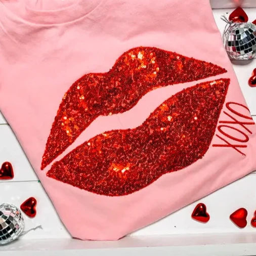 VALENTINE LIPS XOXO SHORT SLEEVE